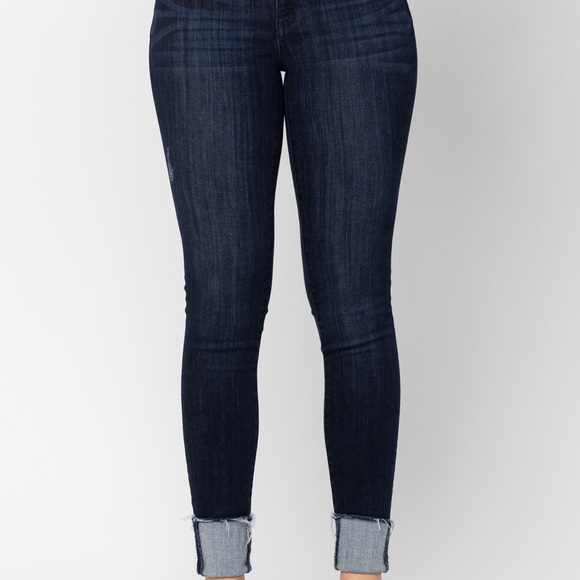 NWT Judy Blue Jeans - Picture 2 of 3
